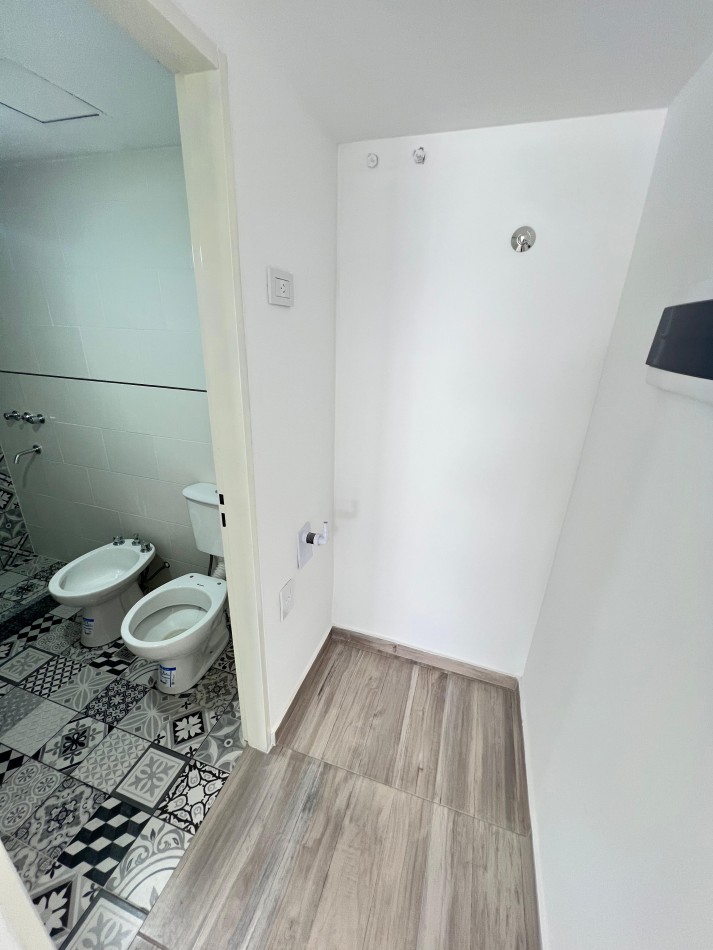 Monoambiente,1er piso interno a estrenar, ubicado en Gorriti 632 Lomas de Zamora