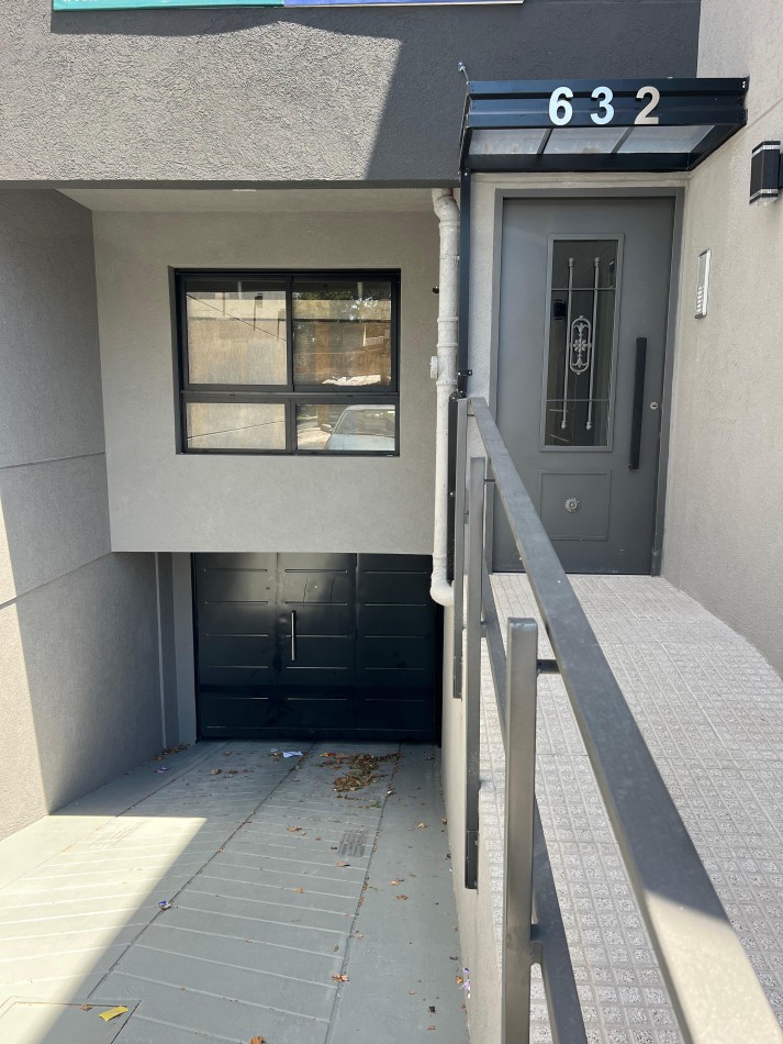 Monoambiente,1er piso interno a estrenar, ubicado en Gorriti 632 Lomas de Zamora