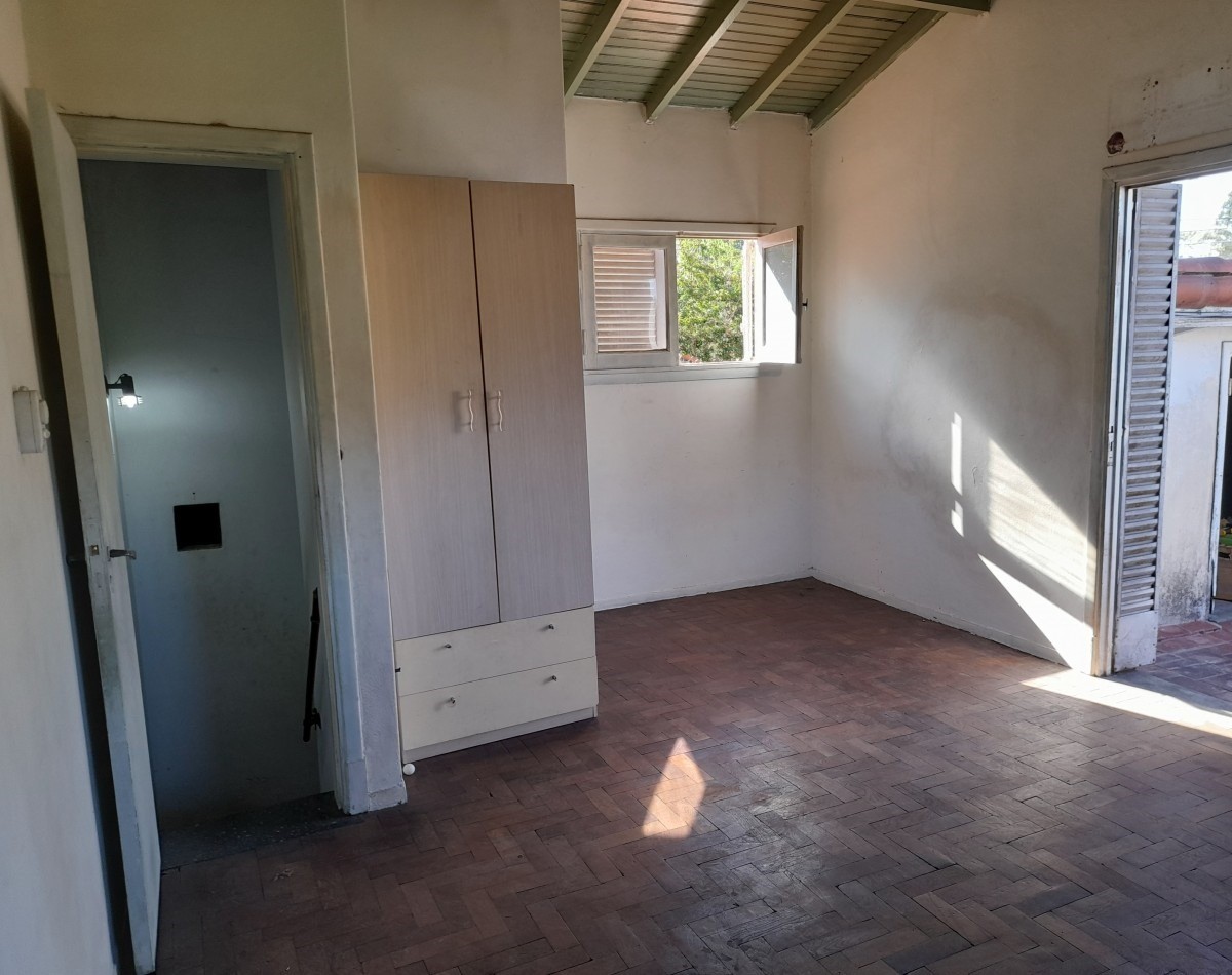 CASA CON PILETA
