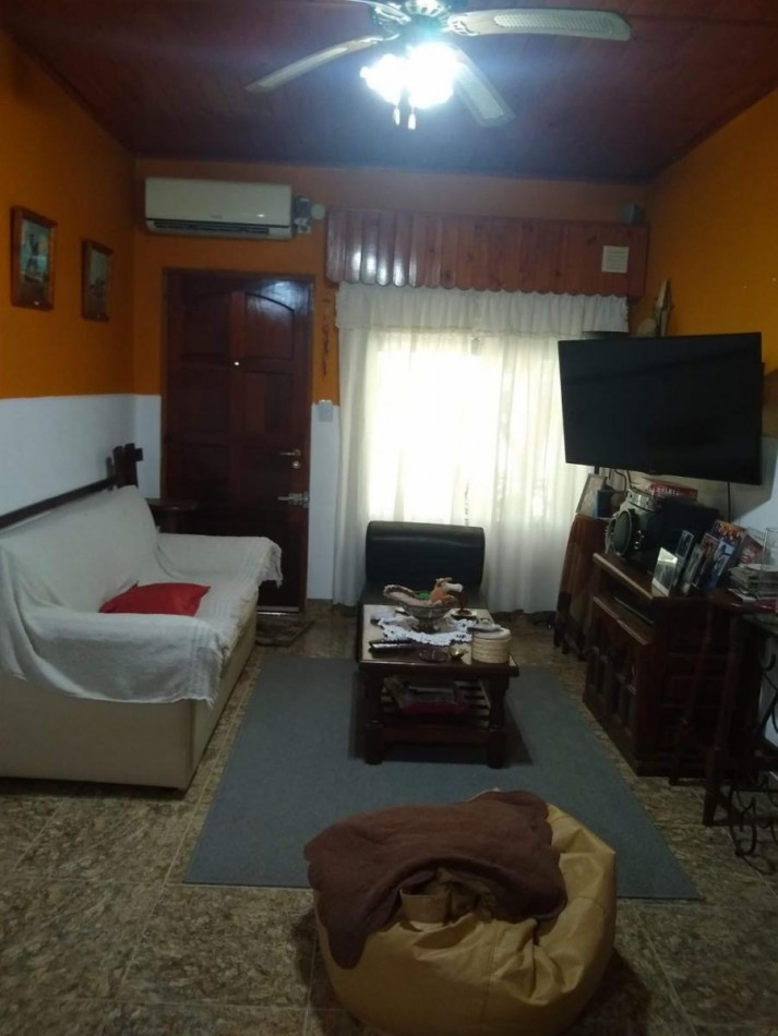 CASA CON TERRENO