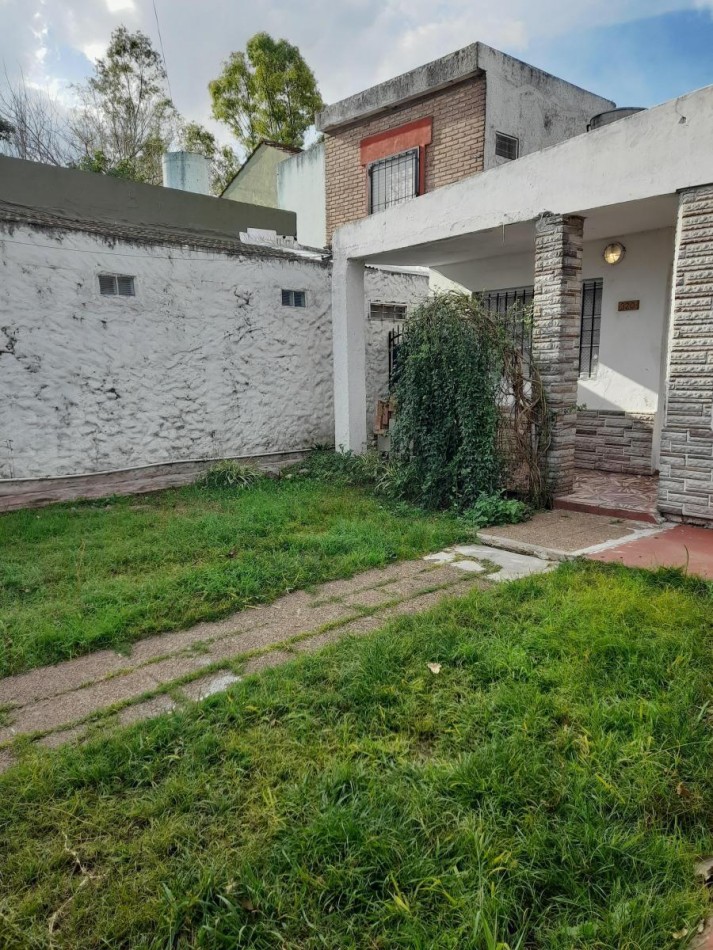 AMPLIA CASA EN TEMPERLEY