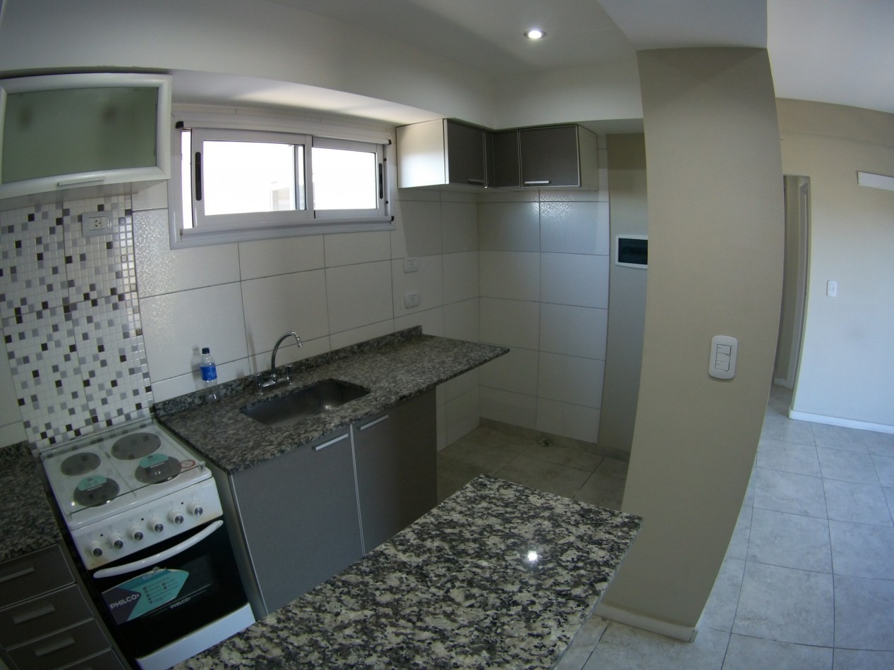 DEPARTAMENTO 2 AMB CON COCHERA Y BALCON