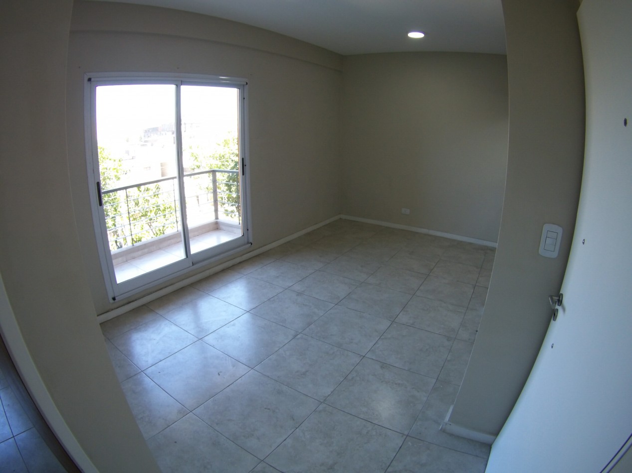 DEPARTAMENTO 2 AMB CON COCHERA Y BALCON