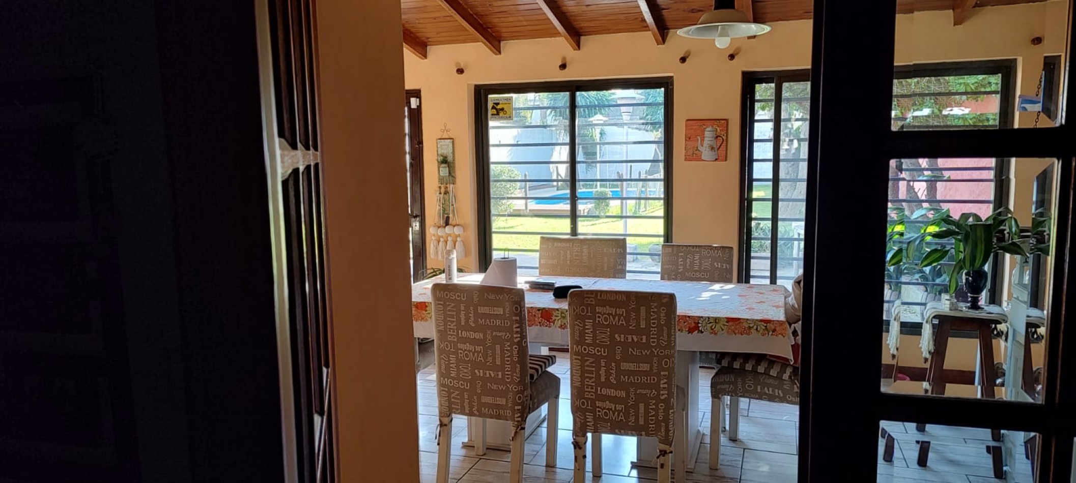 CHALET EN VENTA CON PILETA
