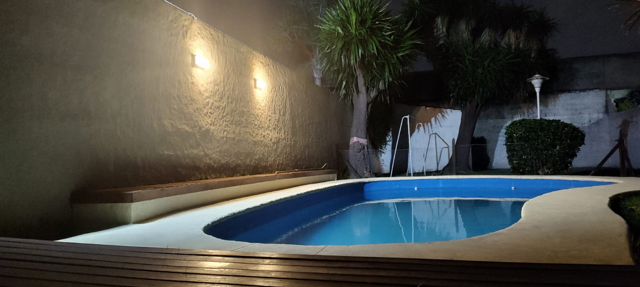 CHALET EN VENTA CON PILETA