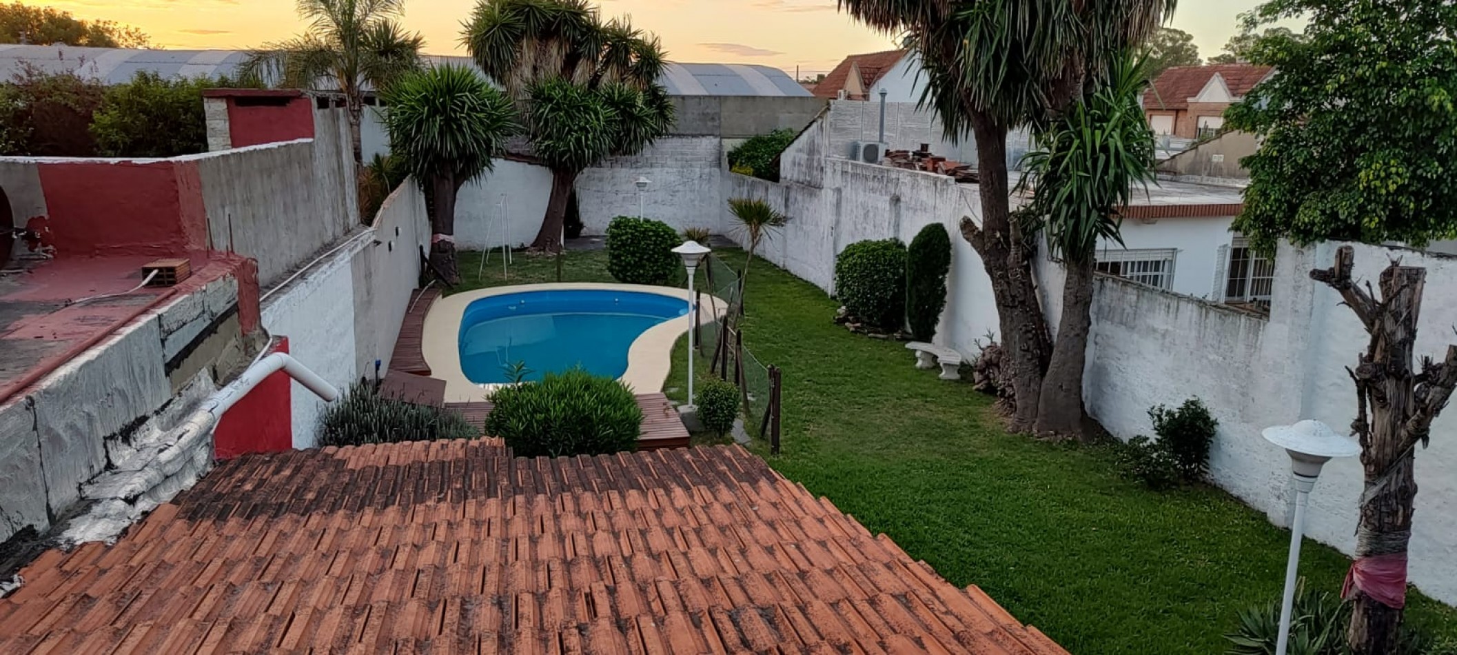 CHALET EN VENTA CON PILETA