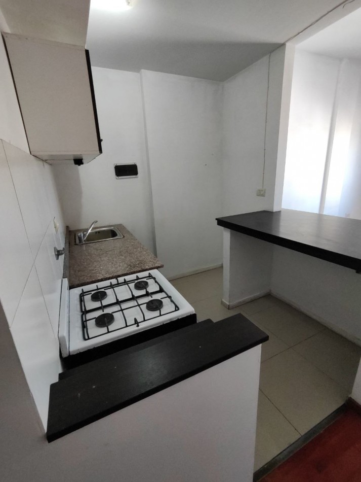 MONOAMBIENTE C COCHERA APTO PROFESIONAL