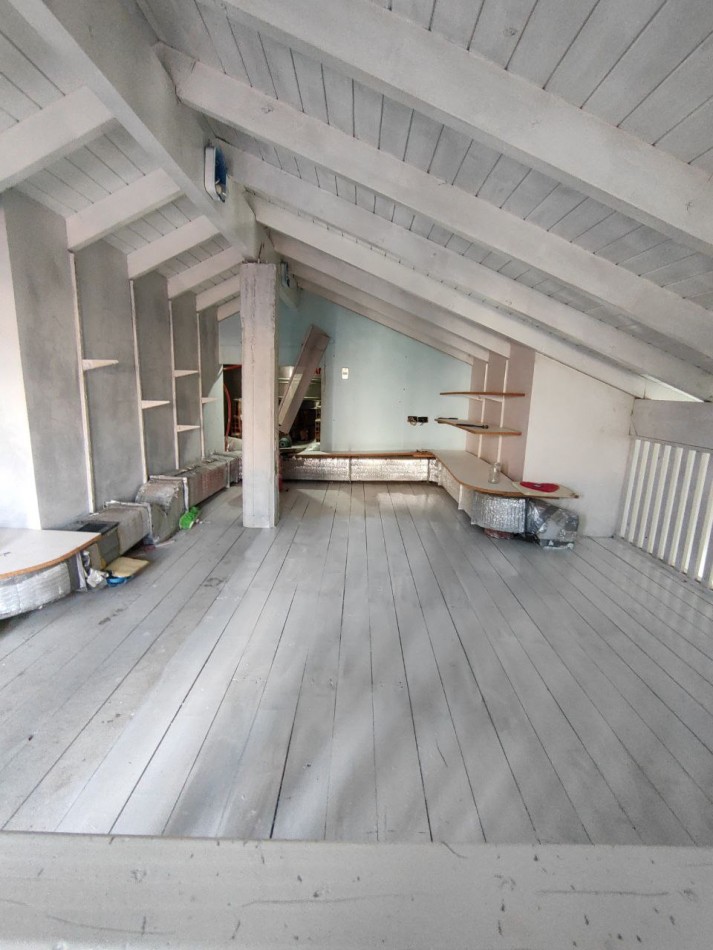 Casa Remodelada a Nueva con Gran Parque en Adrogue - Ubicacion Privilegiada