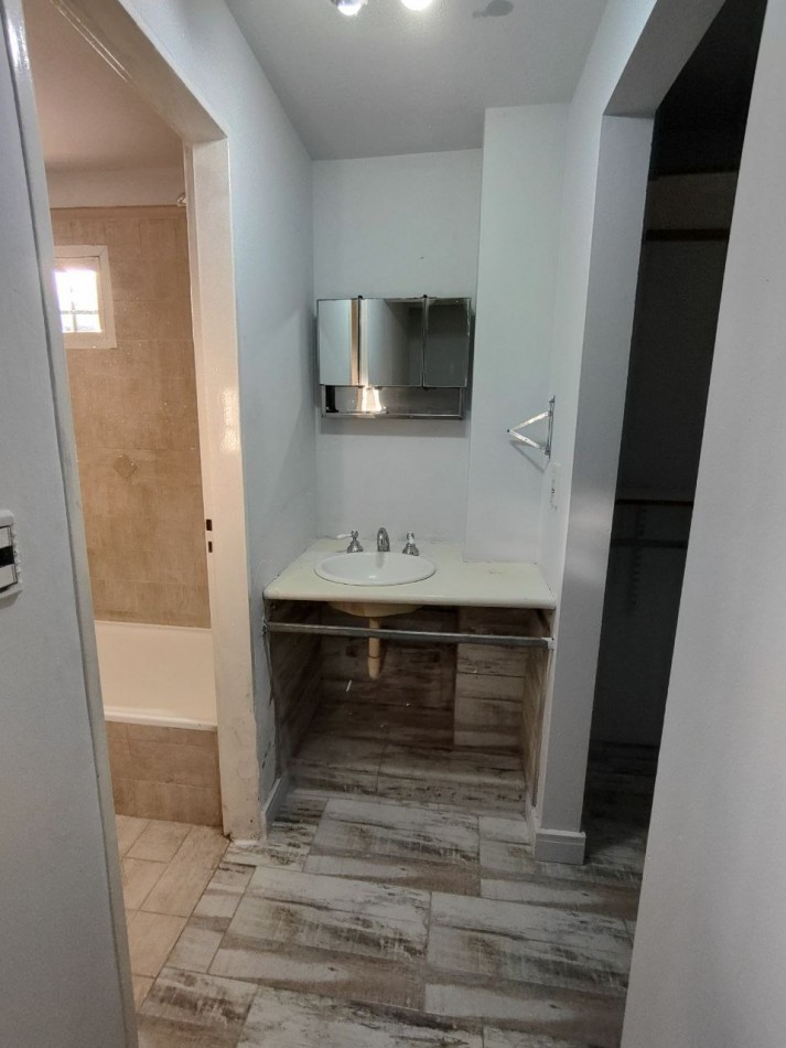 Casa Remodelada a Nueva con Gran Parque en Adrogue - Ubicacion Privilegiada