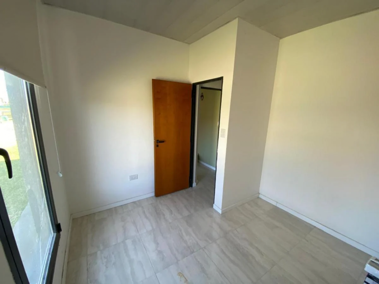Moderna casa 4 dormitorios con pileta en Horizontes al Sur - Lista para mudarse