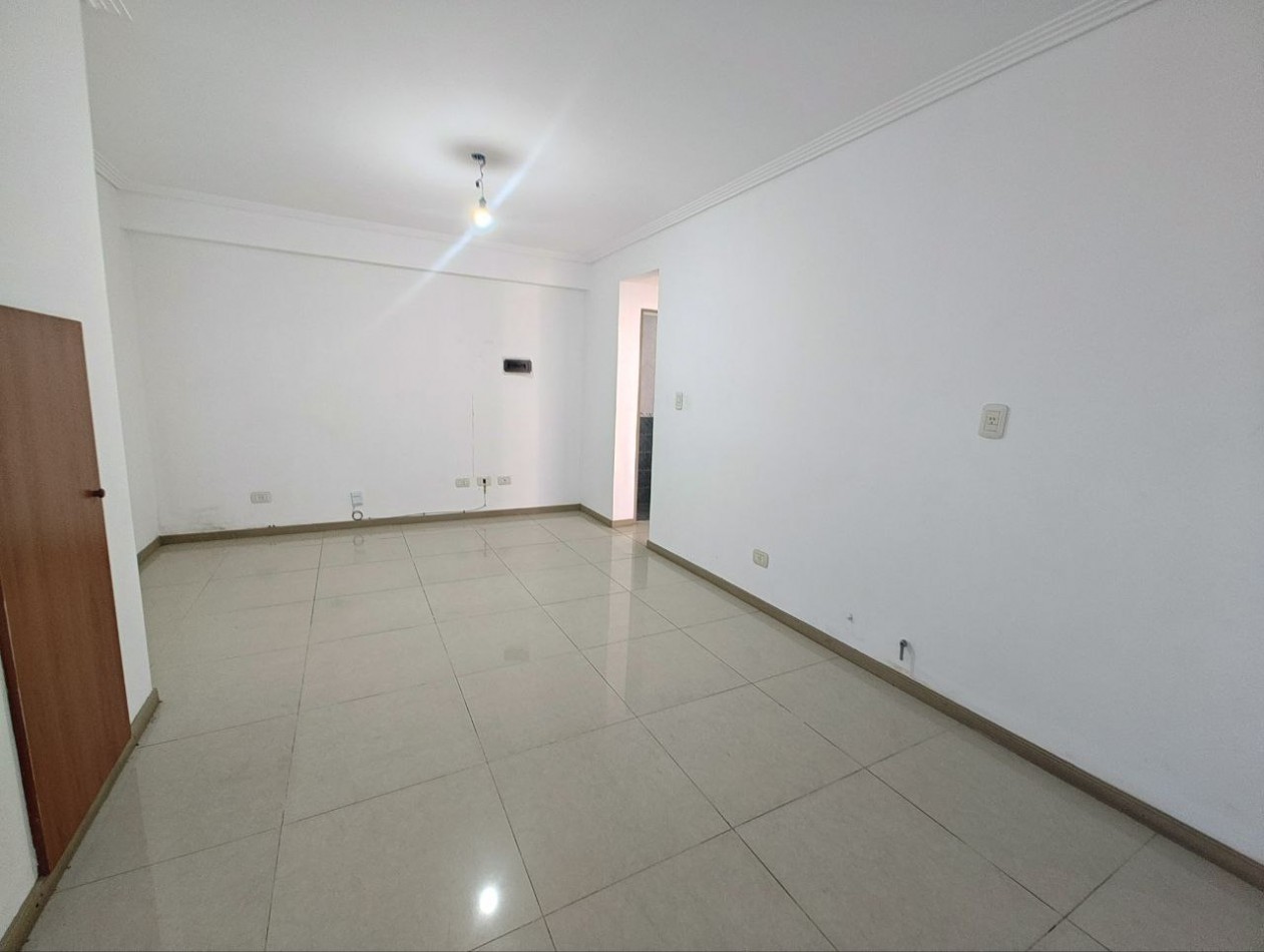 Dpto con cochera en venta