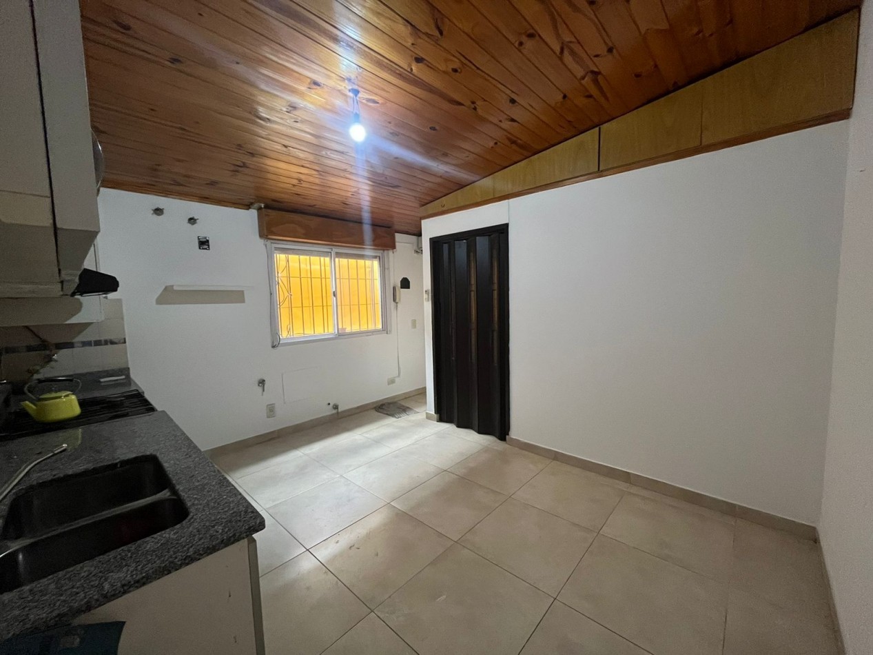 CASA C DPTO Y GARAGE