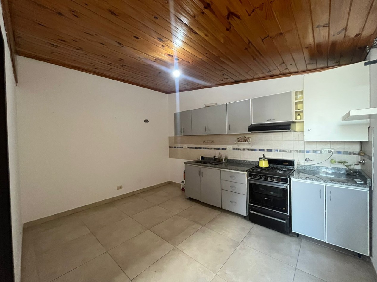 CASA C DPTO Y GARAGE