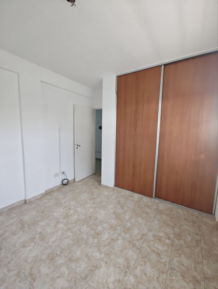 Dpto con cochera en venta