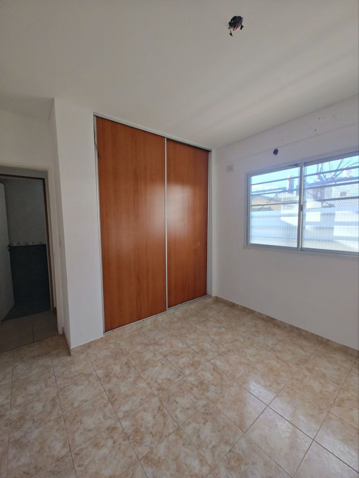 Dpto con cochera en venta