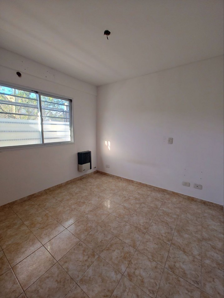 Dpto con cochera en venta