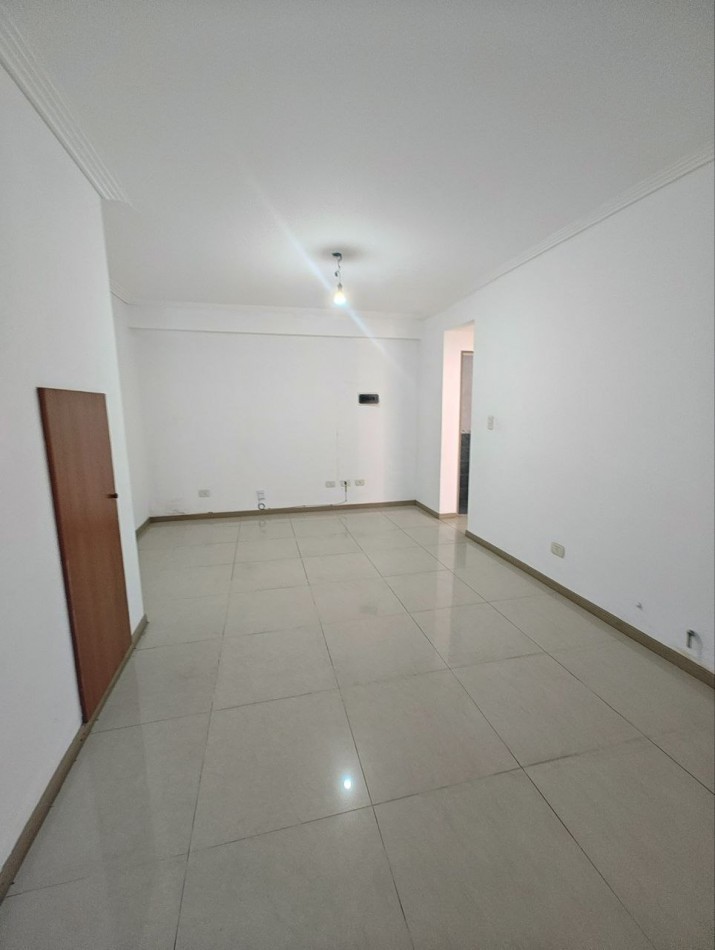 Dpto con cochera en venta