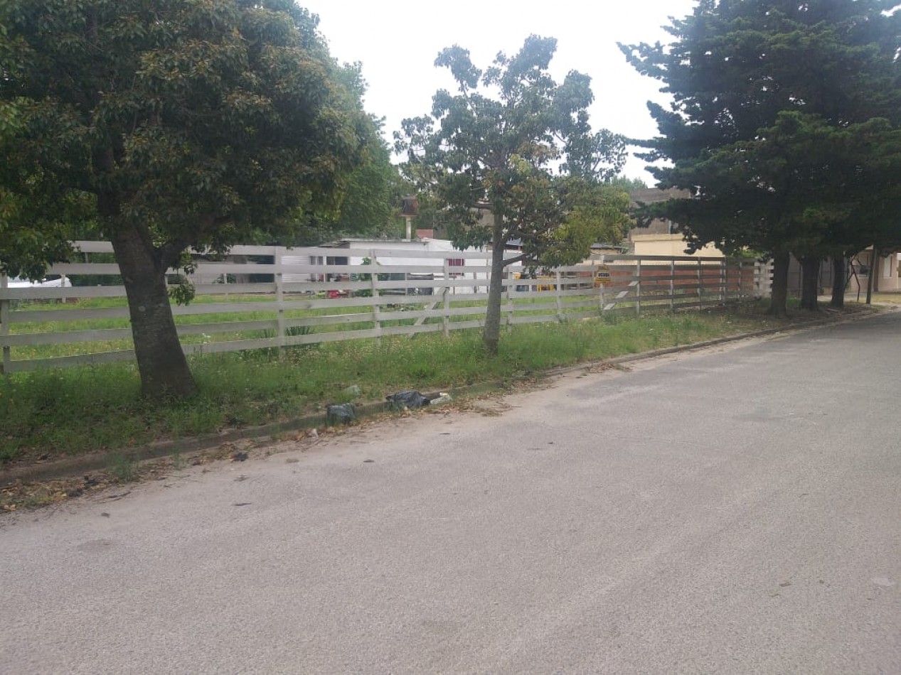 Lote esquina c/planos aprobados en Zona Norte