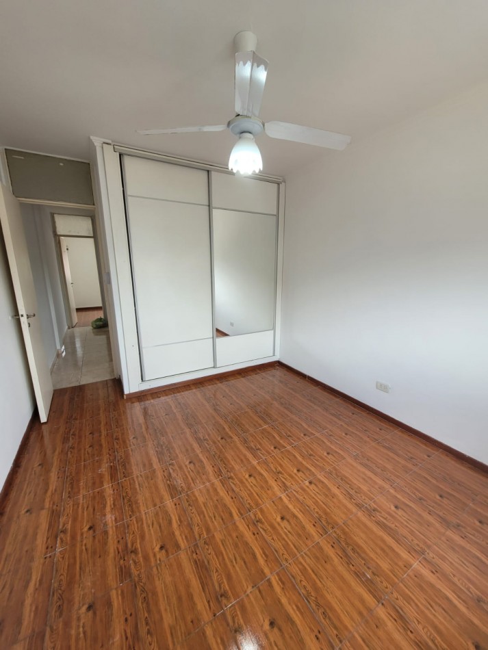 Duplex 3 amb, con cochera y patio