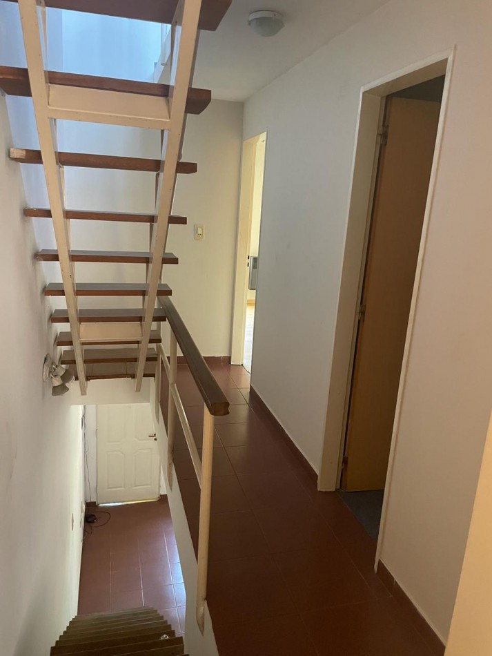 Triplex de 4 amb, con cochera y patio