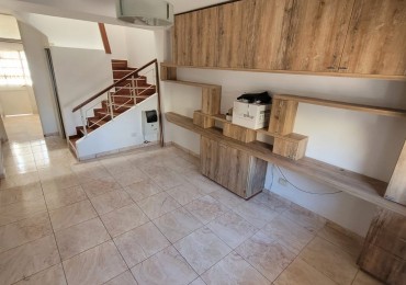 Duplex 3 amb, con cochera y patio